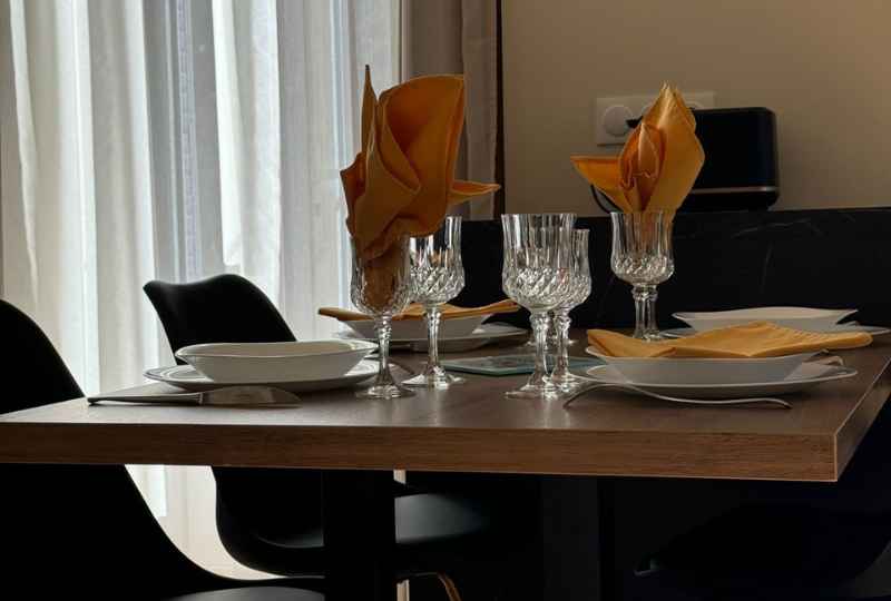 Page Centaurée table de la cuisine