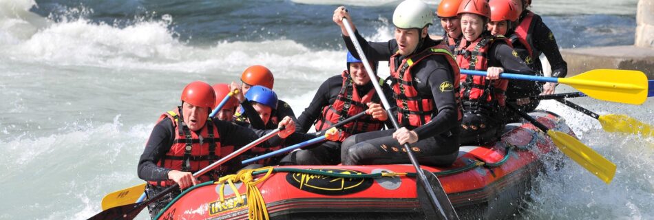 rafting rapide eaux vives queyras sensations fortes h&eacute;bergement queyras eaux vives